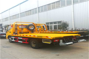 乐至附近拖车救援搭电